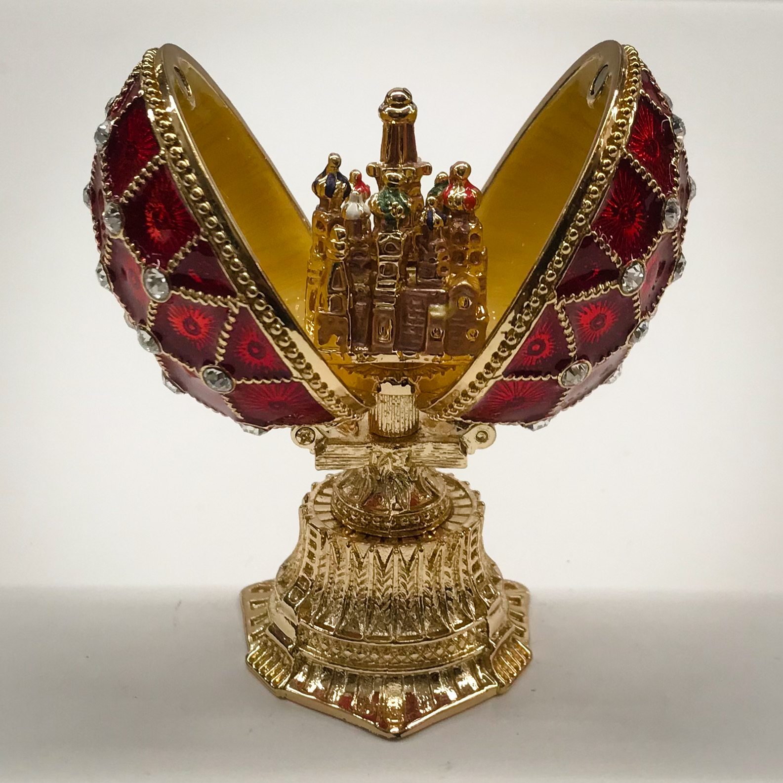 Яйцо-шкатулка Фаберже "Двойное Сетка с миниатюрой Храма Васлия  Блаженного" малое