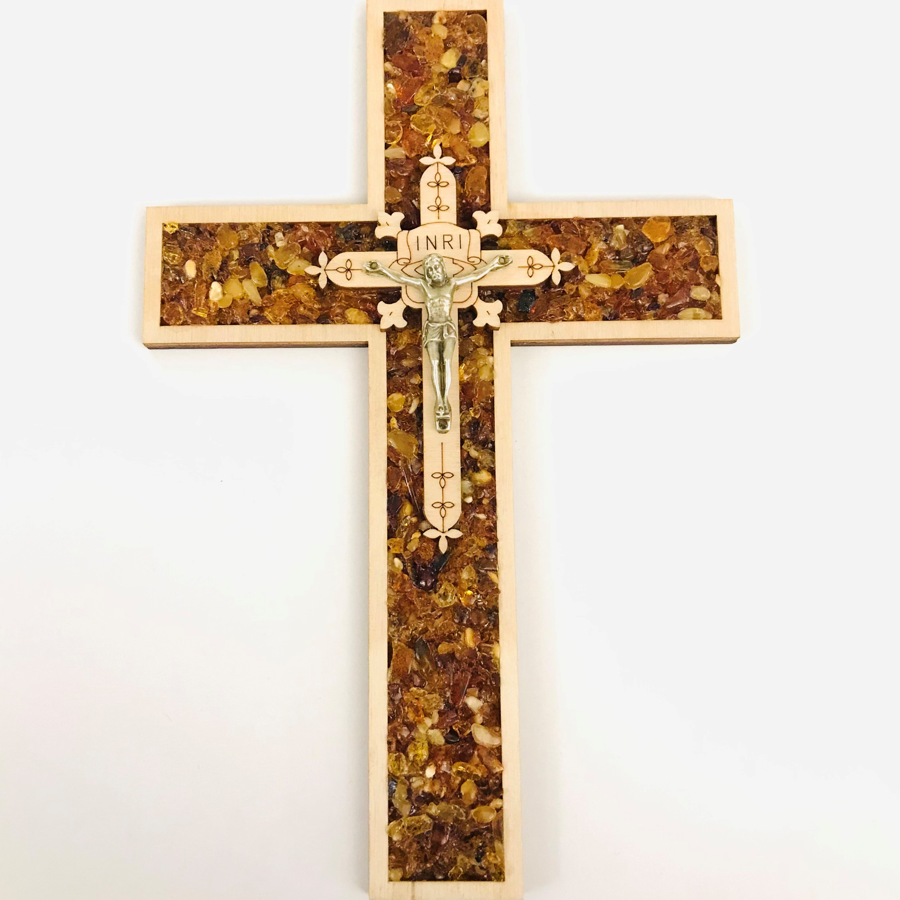 Крест подвесной с янтарем